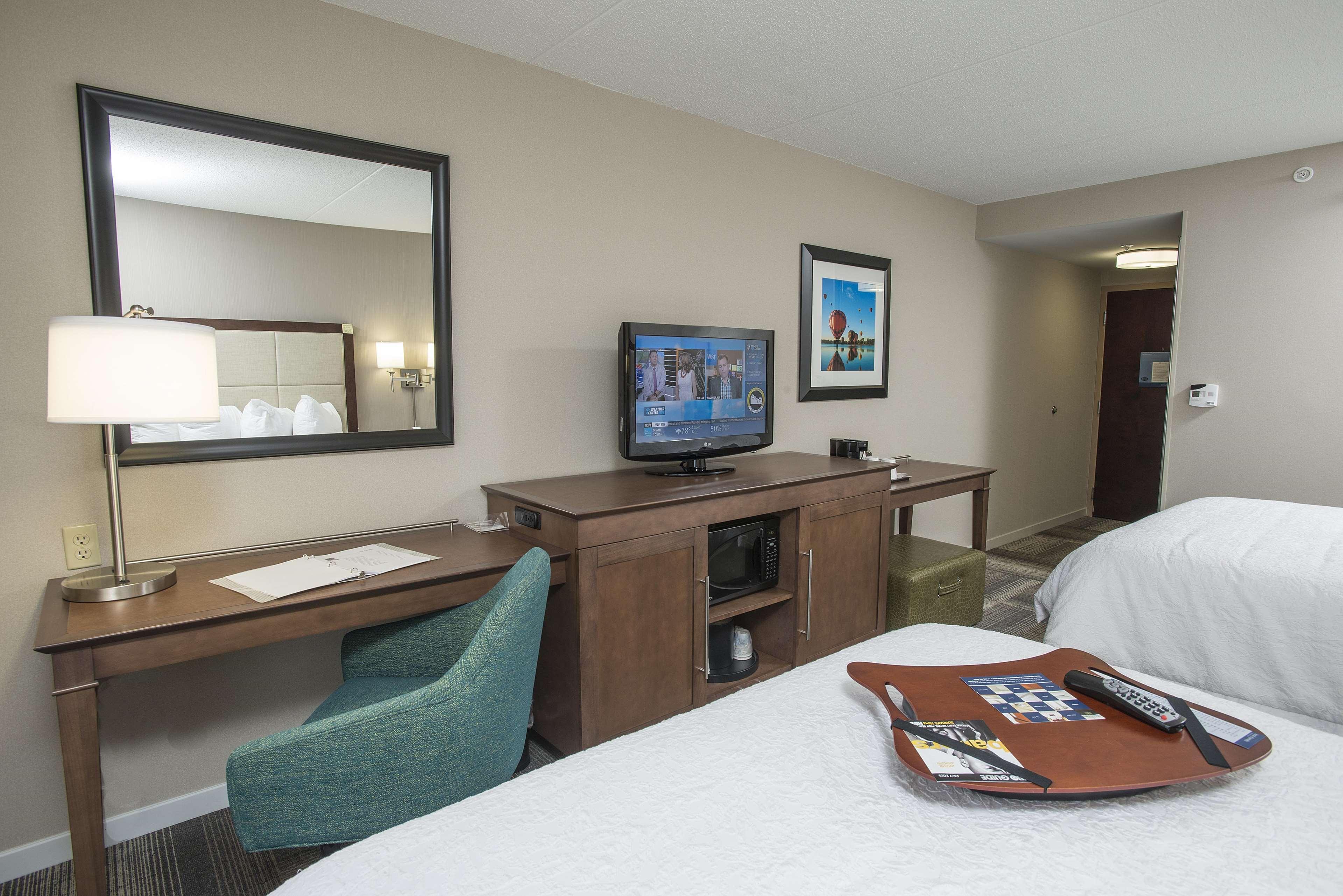 Hampton Inn & Suites Cincinnati-Union Centre West Chester Exterior foto