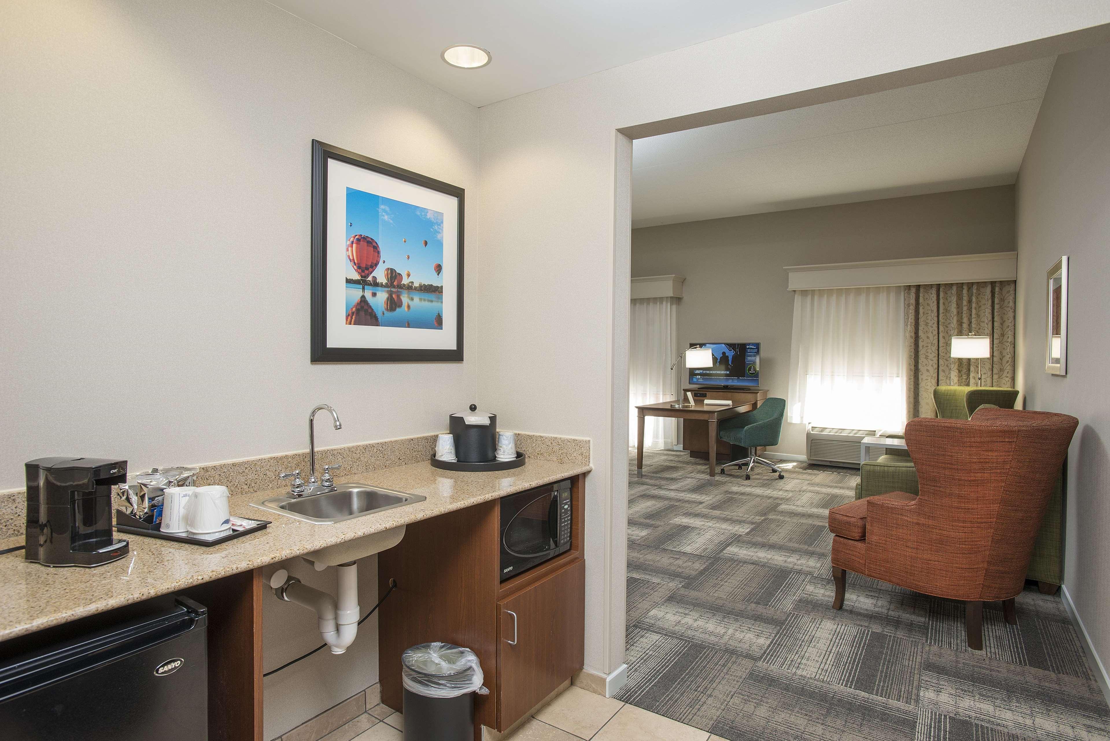 Hampton Inn & Suites Cincinnati-Union Centre West Chester Exterior foto