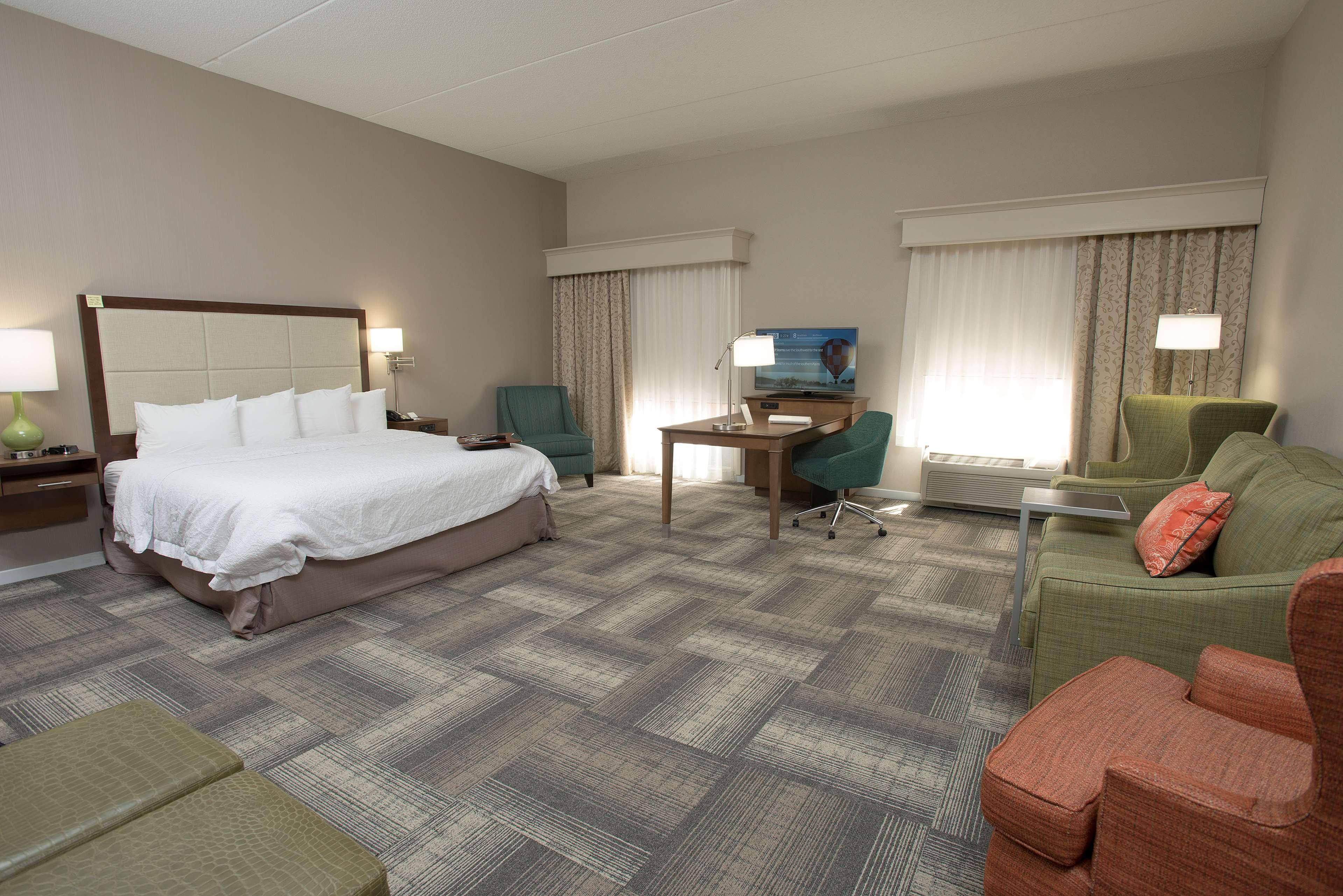 Hampton Inn & Suites Cincinnati-Union Centre West Chester Exterior foto