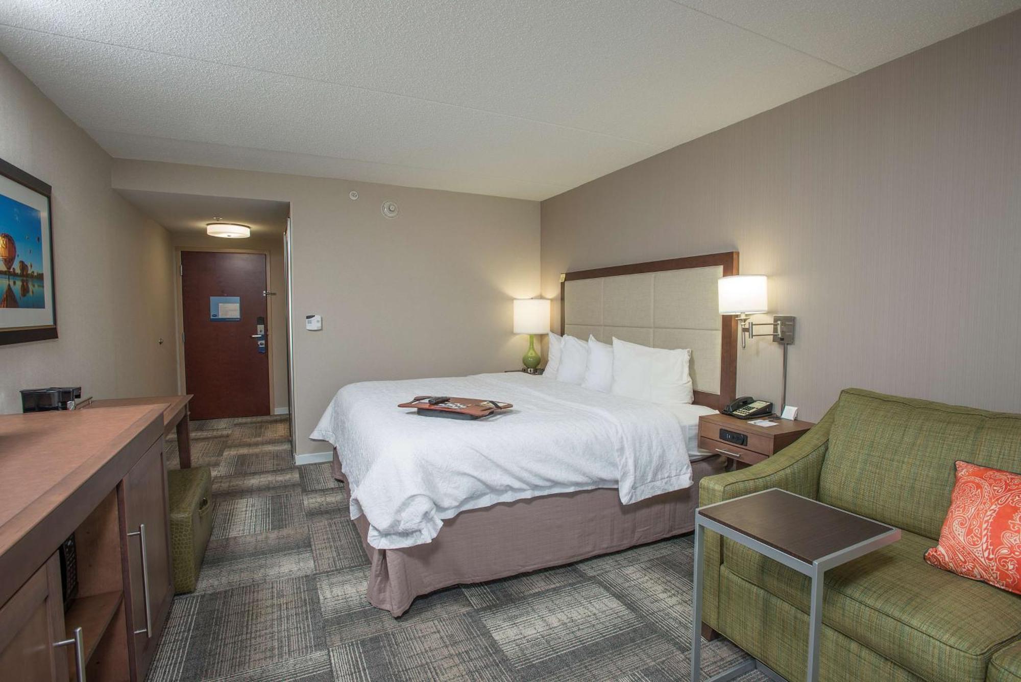 Hampton Inn & Suites Cincinnati-Union Centre West Chester Exterior foto