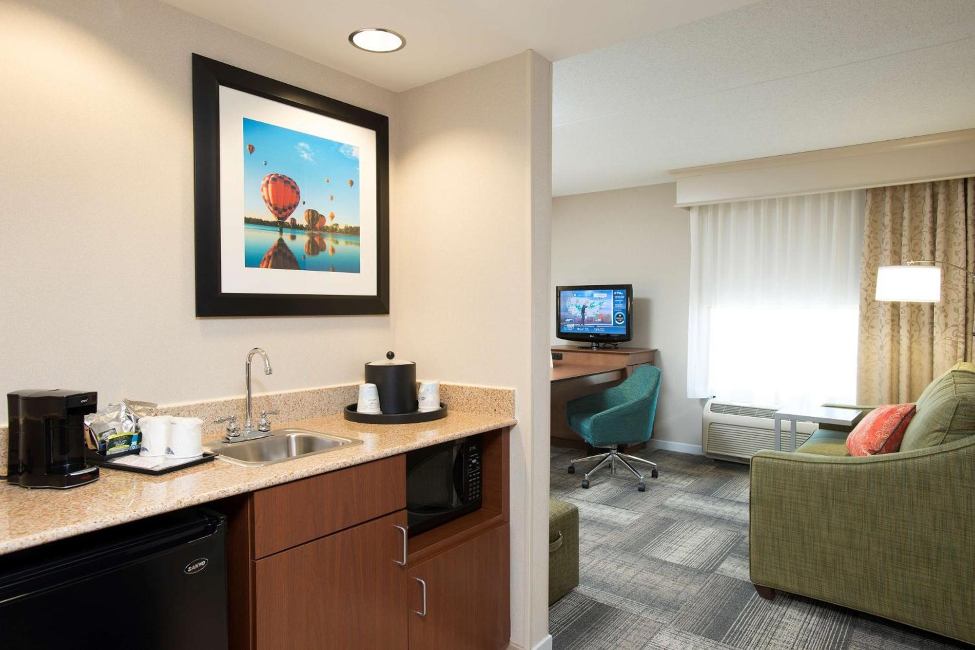 Hampton Inn & Suites Cincinnati-Union Centre West Chester Exterior foto