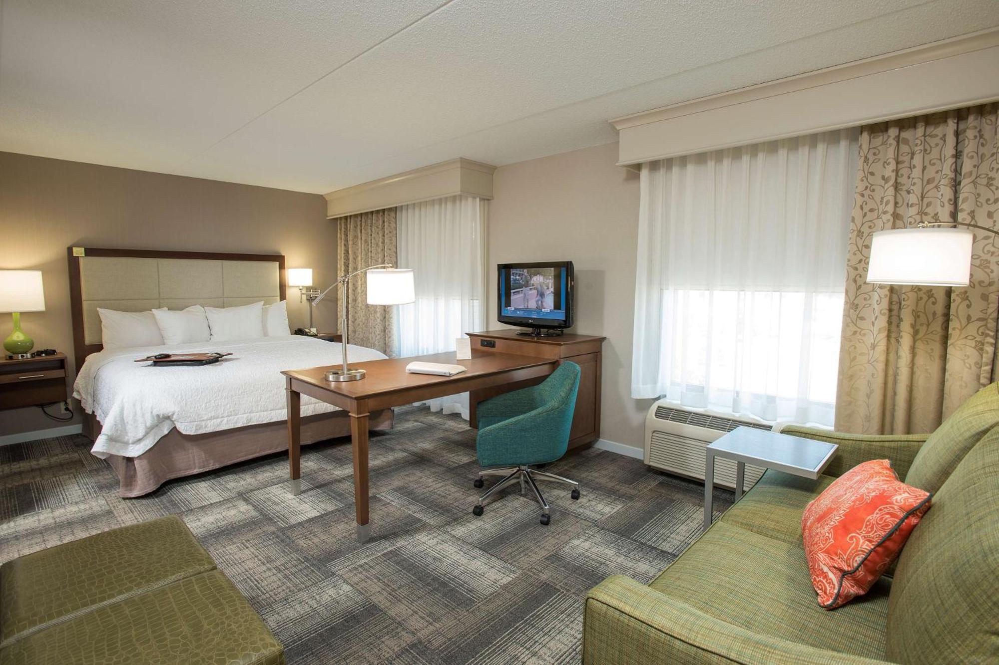 Hampton Inn & Suites Cincinnati-Union Centre West Chester Exterior foto